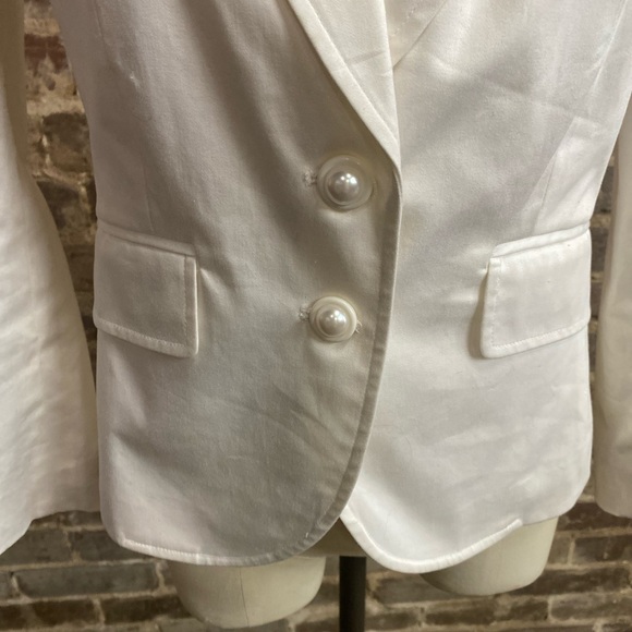 Bride Jacket - Picture 9 of 10